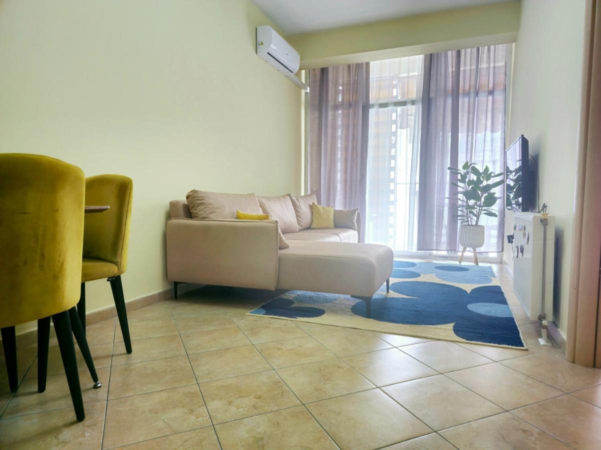 Pleasant Apartment With Free Dedicated Parking In Komuna E Parisit ติรานา ภายนอก รูปภาพ